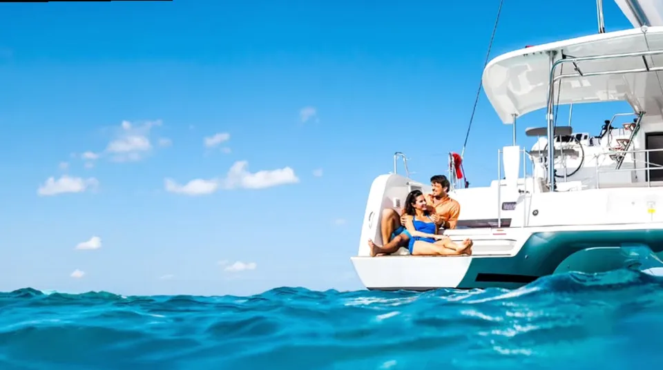alquiler de barco sin licencia en Cabopino, Andalucía