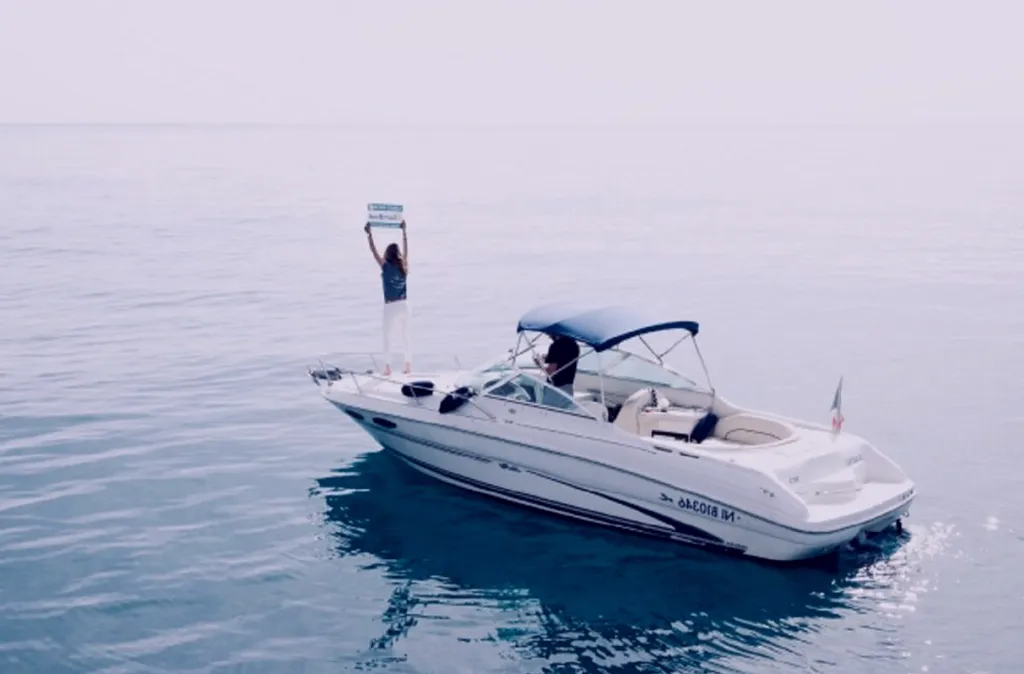 Barco disponible para alquiler en Cabopino, Andalucía